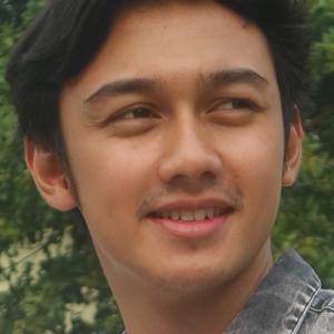 Kumpulan Sinetron Gantengnya Mirza Saat Difoto Candid