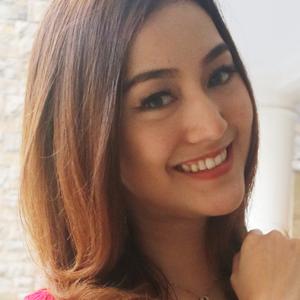 Kumpulan Sinetron Cantiknya Silvy Berbaju Merah