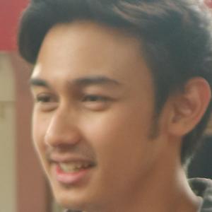 Kumpulan Sinetron Aura Tampan Mirza