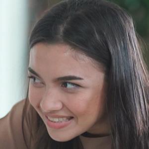 Kumpulan Sinetron Gaya Vina Sedang Mengintip