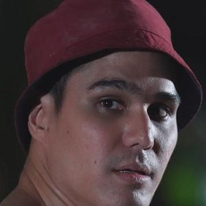 Kumpulan Sinetron Ariel dan Topi Bucketnya