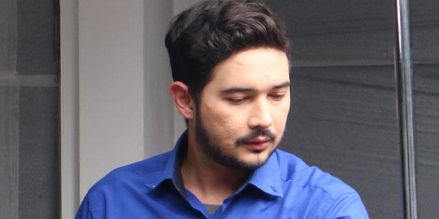 Kumpulan Sinetron Ivan Dengan Gaya Candidnya